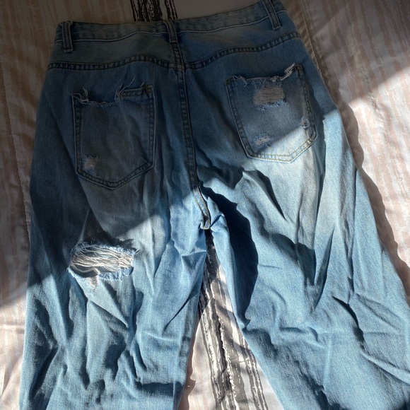 Light blue ripped jeans - Picture 3 of 3